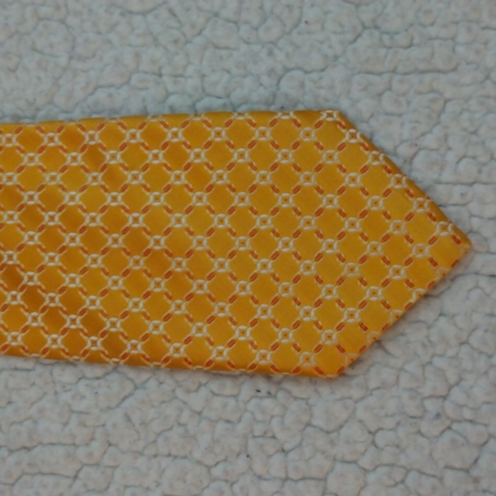 Canali Yellow/Gold Geometric Silk Tie (Made in Italy) - Picture 4 of 9